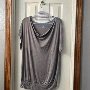 Ladies gray top
